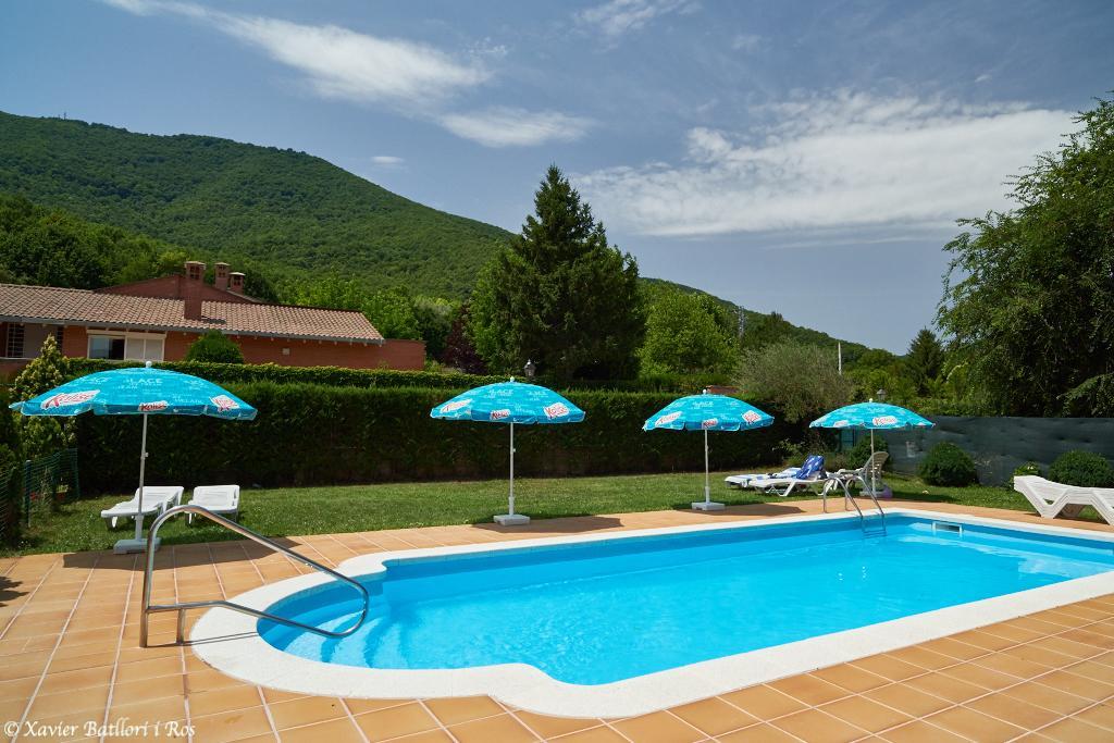 Apartamentos Fonda Finet Sant Felíu de Pallarols エクステリア 写真